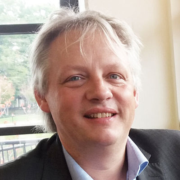Porträtbild Referent Tobias Nicklas