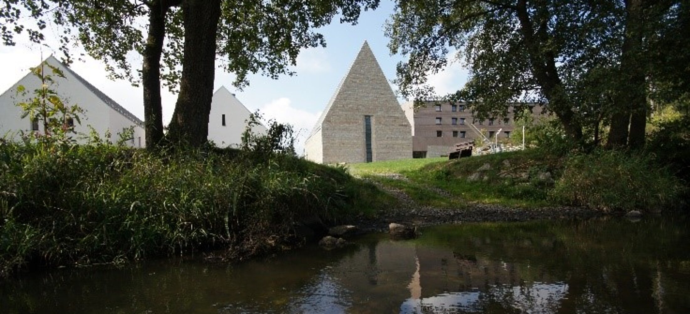 Gebäude in Johannisthal mit Waldnaab