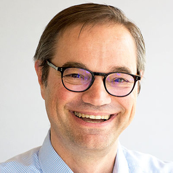 Porträtbild Referent Wolfgang Holzschuh