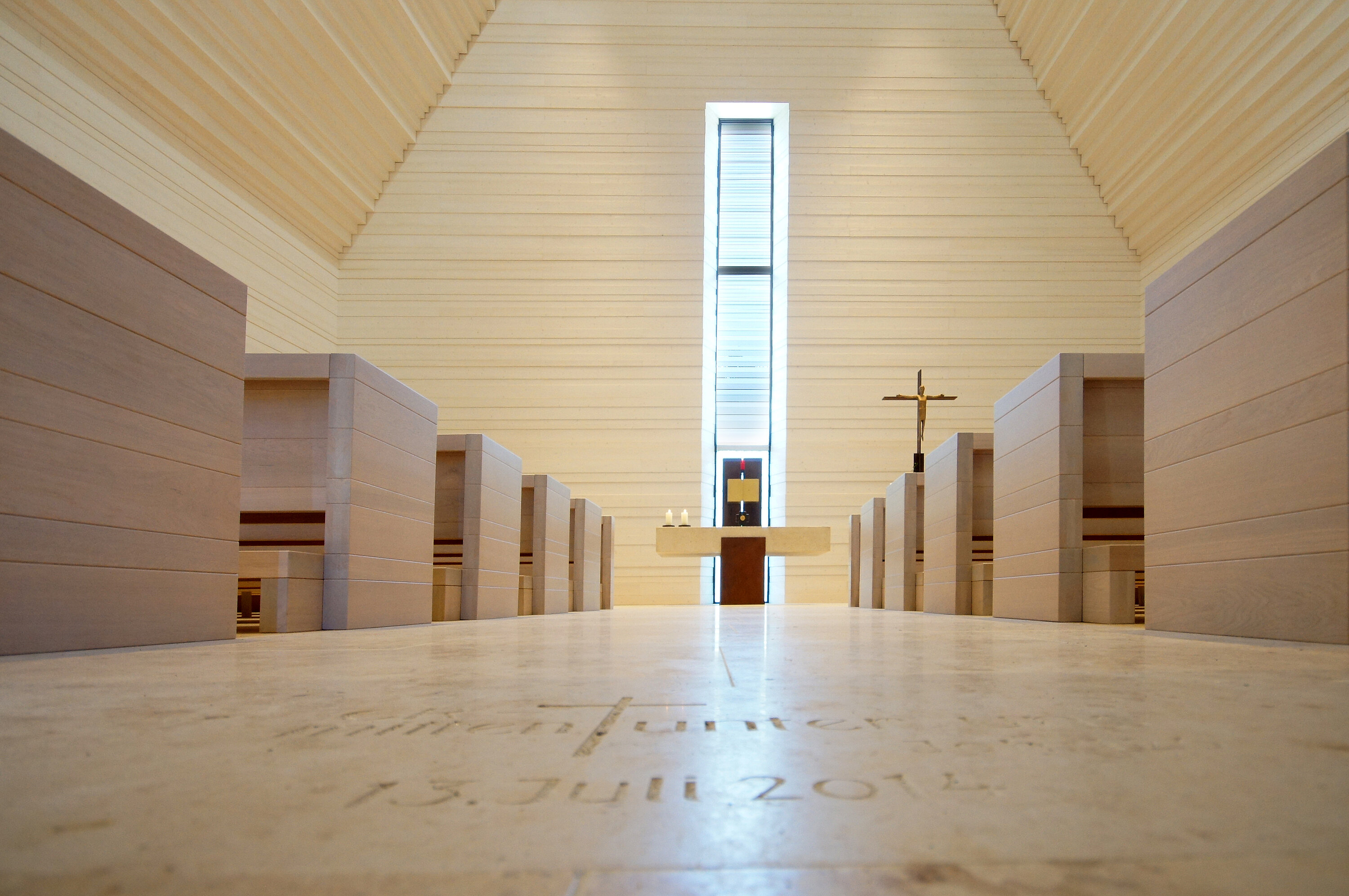 Blick auf Altar in der Hauskapelle in Johannisthal