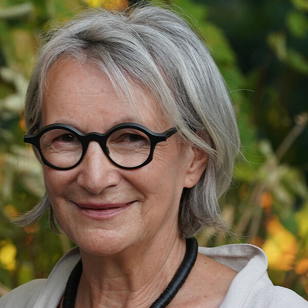 Porträtbild Referentin Theresa Michel