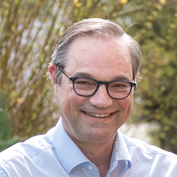Dr. Wolfgang Holzschuh